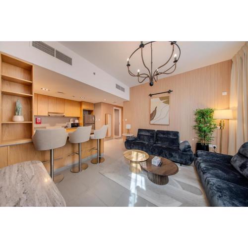 1BR Poolview Home - Sleeps 4 - 2WCs - Workstation