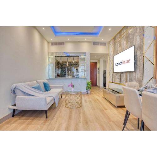 1BR Sea Breeze Getaway Balcony and Pool Access