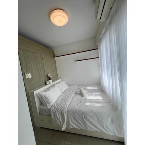 1br Shore Residences Staycation at Royels Place