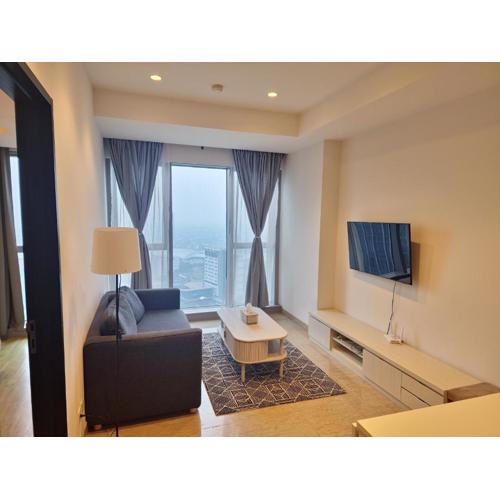 1BR Sky High Luxury Stay by ApartKita