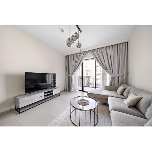 1BR Summer 4 Direct Beach Access