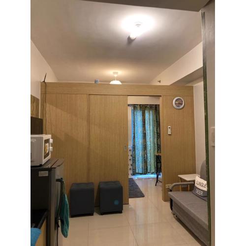 1br with balcony 30flr T4