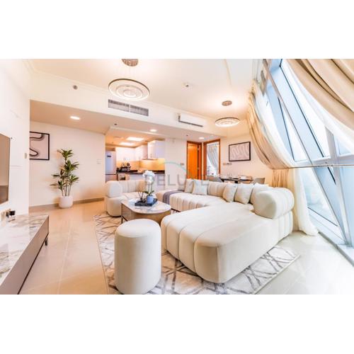 1BR with Floor-to-Ceiling Windows & Skyline Views, Next to Gate Avenue, Park Towers DIFC by Deluxe Holiday Homes