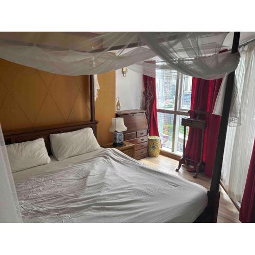 1br with Pool Gym near BTS Phrom Phong