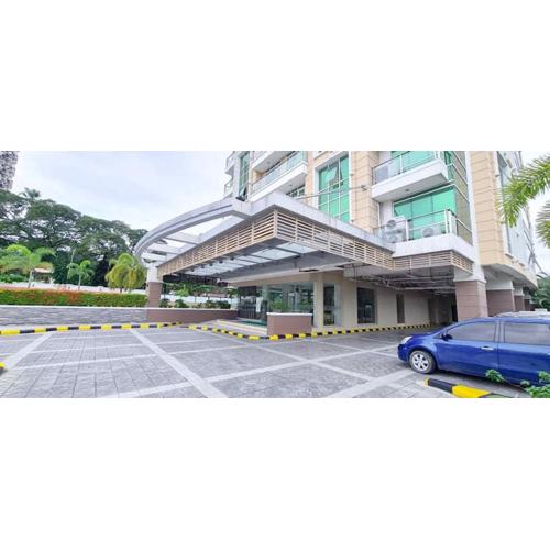 2-3Bedroom Unit at The Padgett Place Condominium