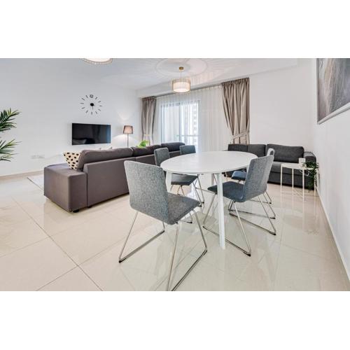 2 BD apartment in Bahar JBR