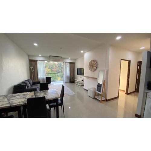 2 bdr sea view Chic Condo