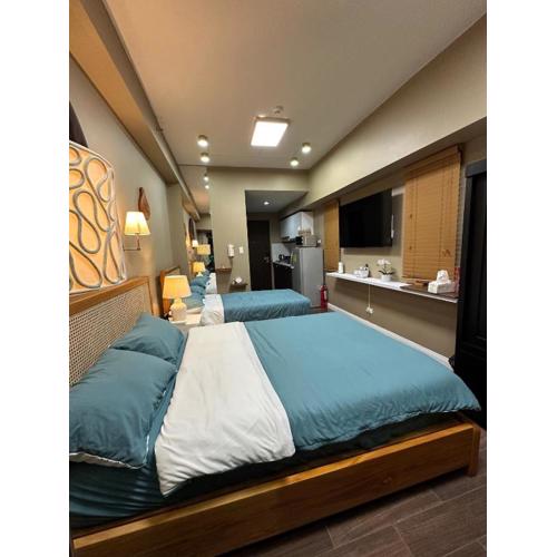 2 Bed Suite at Air Residences Condo, Ayala Ave Makati