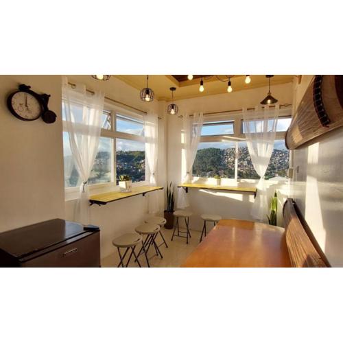 2 Bedroom Apartment in Heart of Baguio with Parking, Wifi