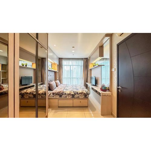 2 Bedroom apartment on Central Park Mall