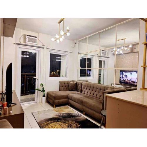 2-Bedroom Condo with Swimming Pool