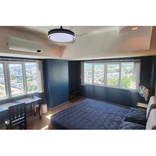 2 Bedroom Corner Penthouse Amazing Views of Chiang Mai and Doi Suthep