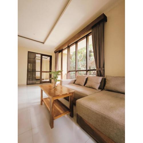 2 Bedroom River Apartment Private