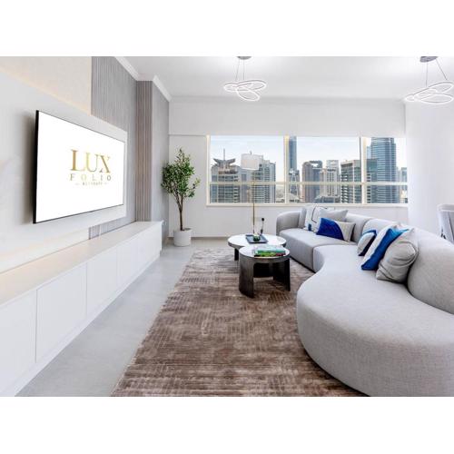 2 Bedroom Smart Home with a Panoramic Marina View