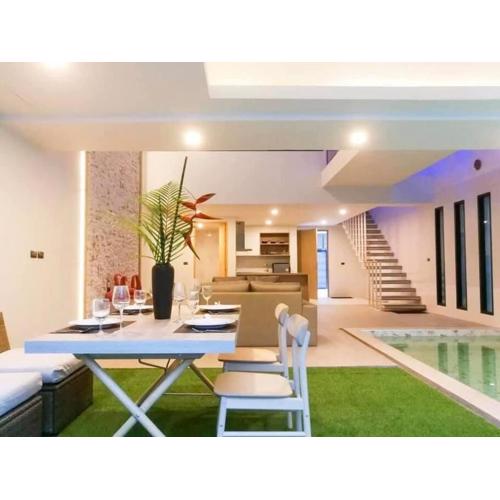 2 Bedroom Unique Indoor Pool Villa