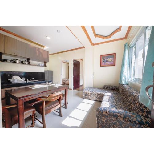 2 Bedroom Unit with Breakfast for 2pax