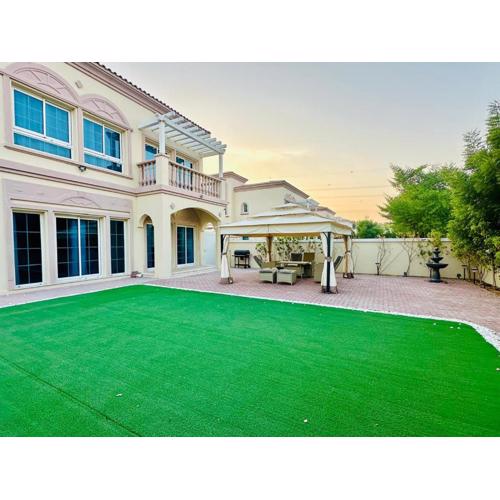 2 Bedroom Villa With Huge Garden