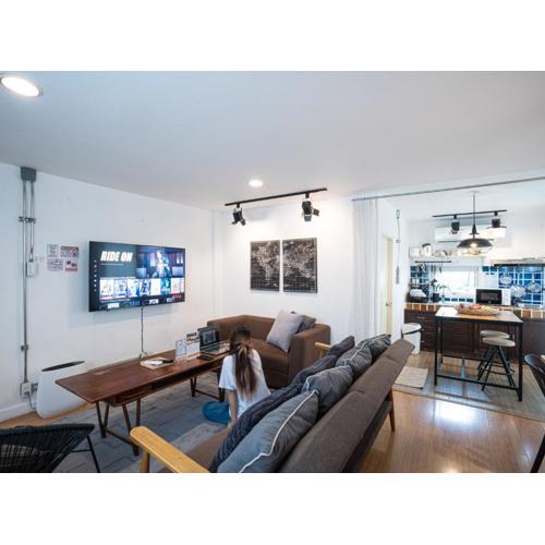 2 Bedrooms 1 living room near Old City