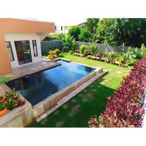 2 Bedrooms Ground floor villa with private pool & garden