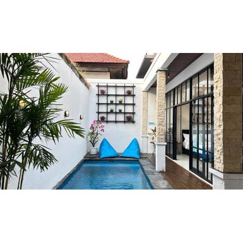 2 Bedrooms Villa Petitenget Private Pool