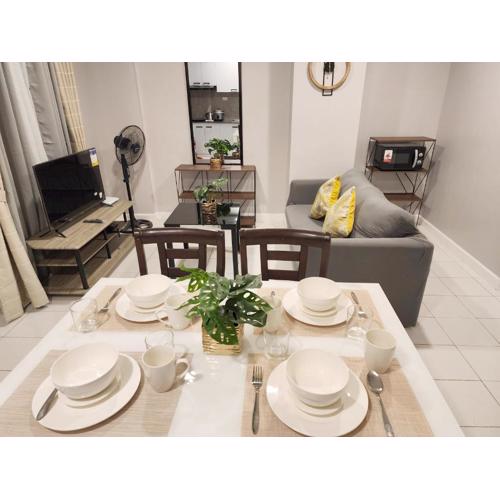 2 br City and Mountain View 1016