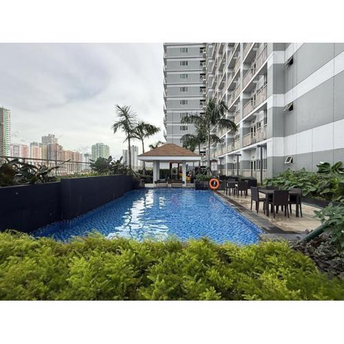 2 Br Condo Apartment near PICC, CCP, WTC & Star City at Coast Residences, Pasay City