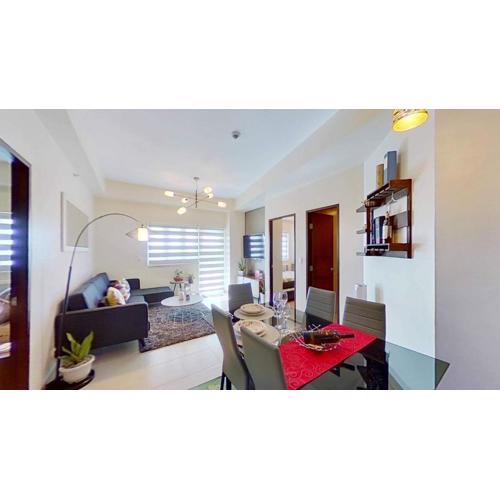 2 BR Corner Executive Suite at Lafayette Park Square Megaworld Blvd Unit 5H