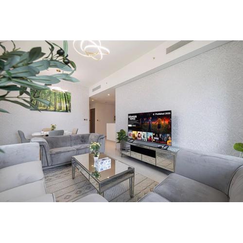 2 BR Dubai Luxury apartment Full Burj Views