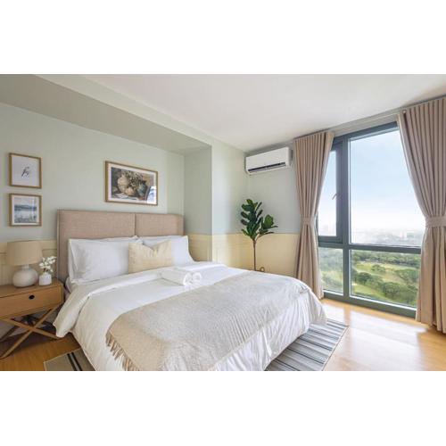 2 BR Golf View Loft Timeless Charm in Avant BGC