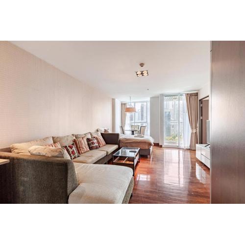 2 BR in Downtown BTS Chitlom BKK