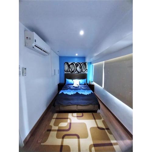 2 BR loft-type condo Fort Victoria