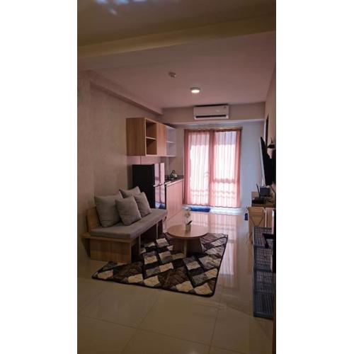 2 BR The Oak Tower Apartment 9th Floor