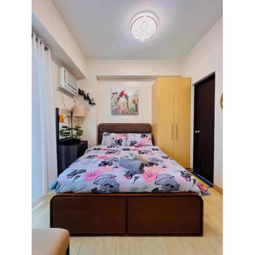 2* * Contemporary Comfort