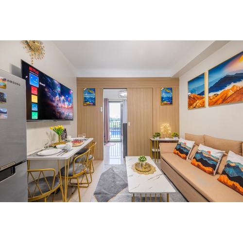 2 Side-by-Side P00L Front Condos, 6 Beds, 2 CR, 2 Kitchen at MOA