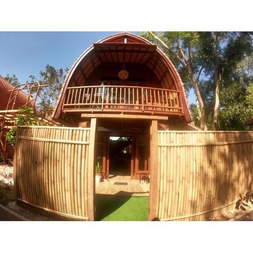 2 storey wooden house in the heart of Uluwatu