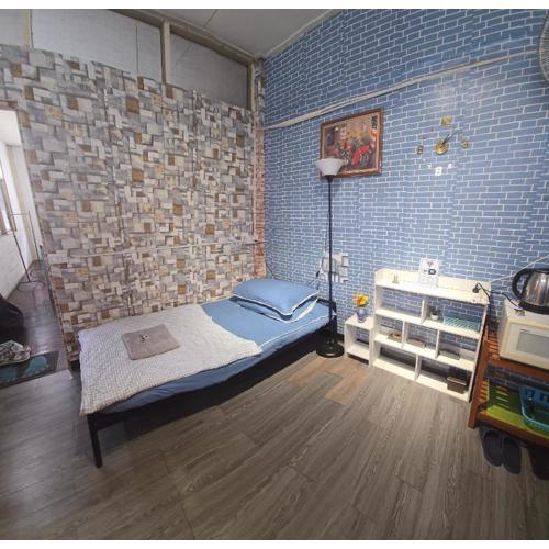 211 Olan Place Spacious Studio with free Wi-Fi