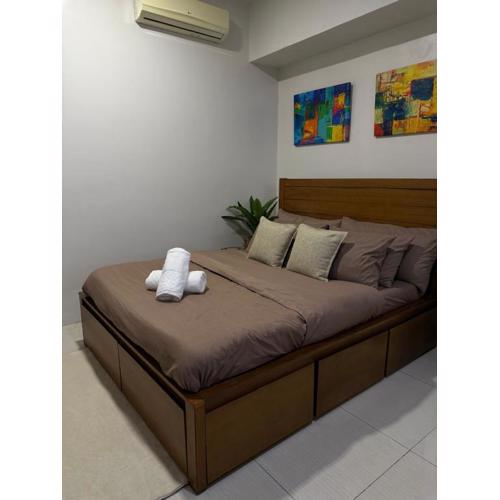 24th Floor City View at Calyx Residences with infinity pool