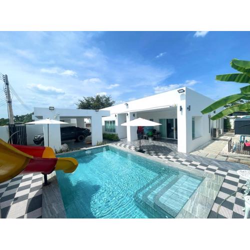 25 Twenty five pool villa pattaya