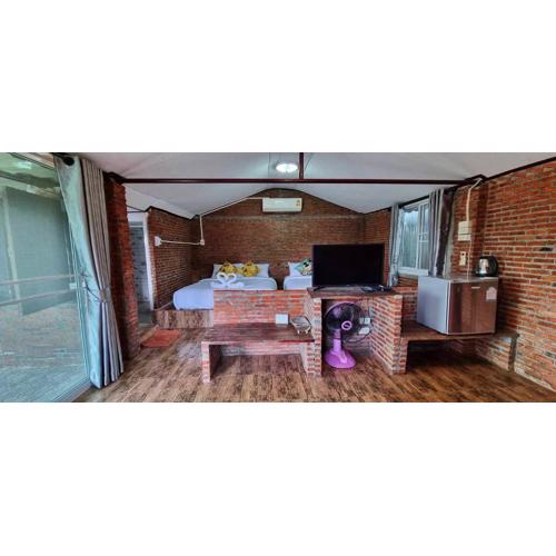 เขาเจ้าขา2 บ้านอิฐ