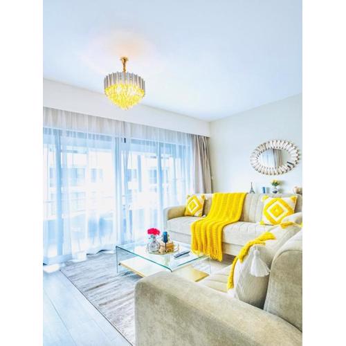 2Bedroom Riverside Square Luxury Apartment