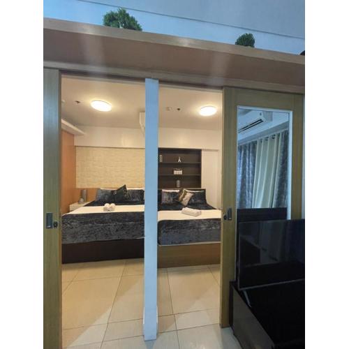 2bedroom with 2balcony with pool view 1633-34