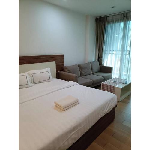 2beds 4ppls Astra Condo close to night bazzar and old town
