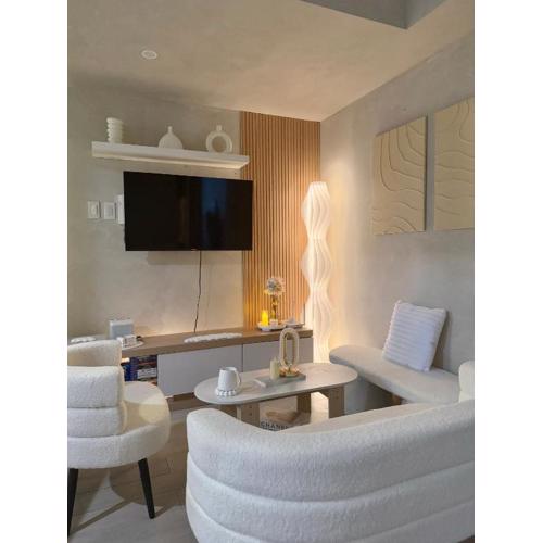 2BR - Azure Staycation Parañaque