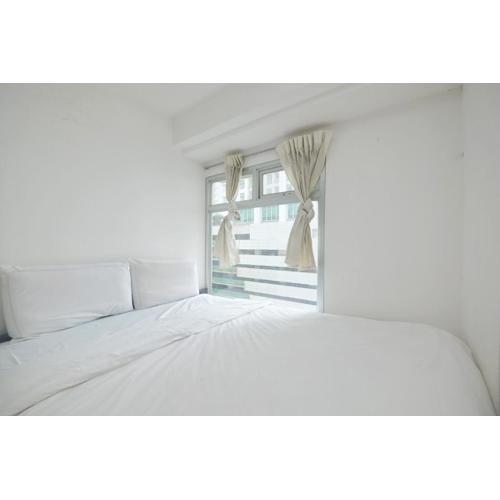 2BR Apartment Green Bay with Direct Access to Baywalk Mall By Travelio