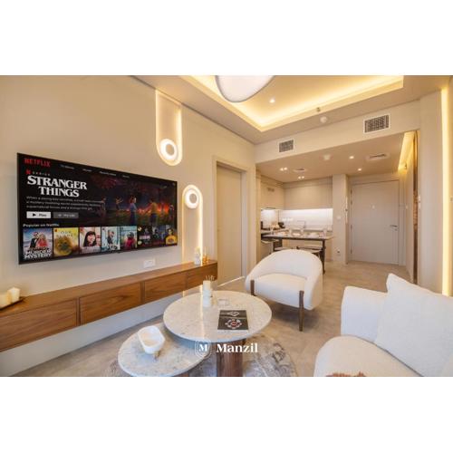 2BR Apartment in Business Bay with Top Amenities & Attractions