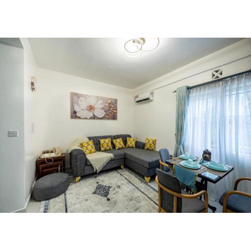 2BR Apartment in Mombasa - Pool & Near Beach