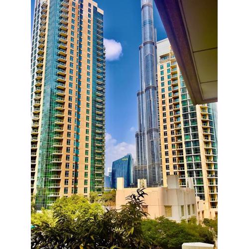 2BR Apartment Partial Burj Khalifa & Pool View in 29 boulevard