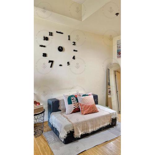 2BR condo Azure Netflix, Karaoke & Board games