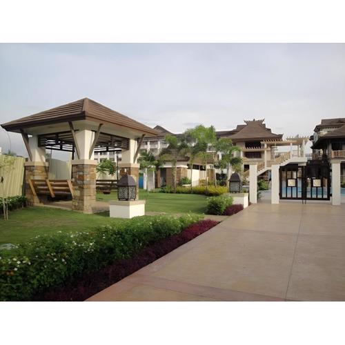 2BR Condo, One Oasis Ecoland Walk to SM City Davao, Pool & Gym Access