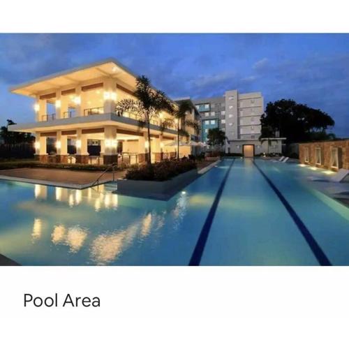 2BR Condo Unit at 8 Spatial Maa Near Mall, School